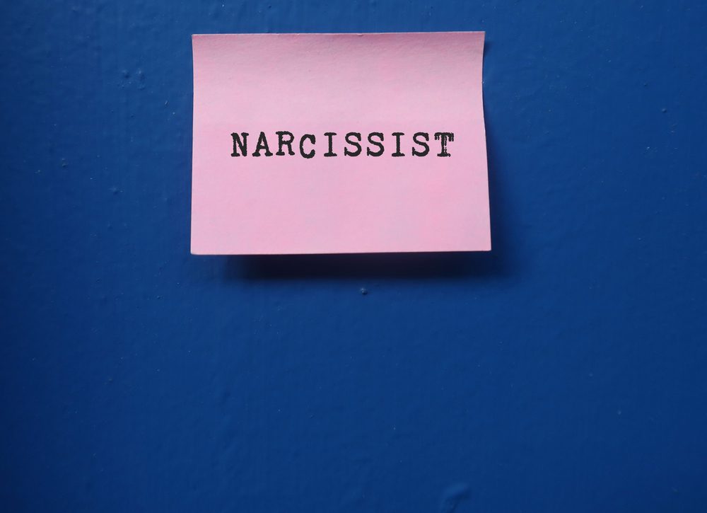 fall in love with narcissists